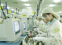 Công nghiệp hỗ trợ: Hết bỏ rơi, lại tranh nhau làm